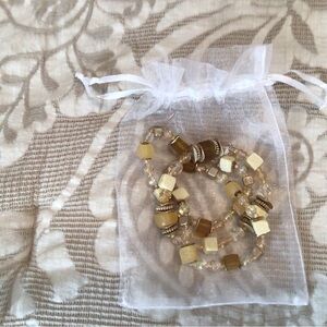 Elegant Neutral Beaded Stretch Bracelet Set - Gold and Cream